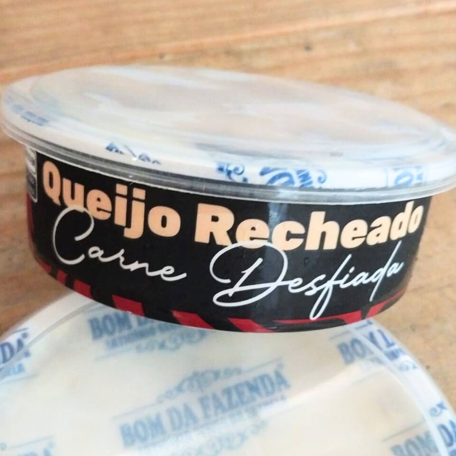 Queijo Trufado Bom Da Fazenda Metade - Requeijão com Carne Seca